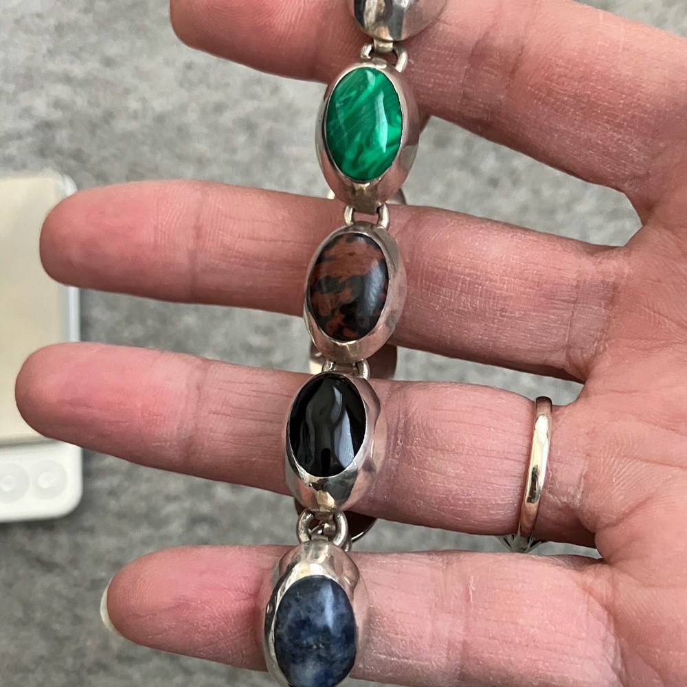 Gorgeous Vintage Taxco Multi-Stone Cabochon and Sterling Linked Bracelet - Picture 5 of 11